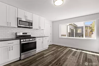 8823 S Yakima Avenue, Tacoma, WA 98444 - Photo 6