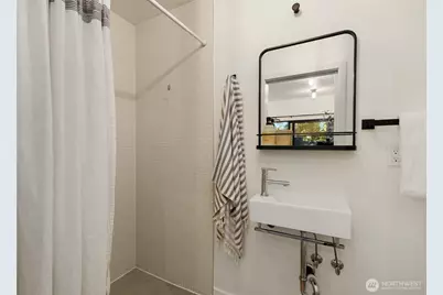 203 Madrona Way NE #F-1, Bainbridge Island, WA 98110 - Photo 26