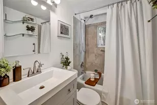 13753 Stone Ave N, Seattle, WA 98133 - Photo 22
