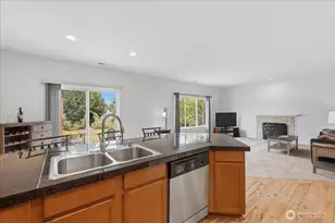 2001 5th Ave NW, Puyallup, WA 98371 - Photo 10