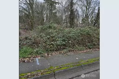8027 S Yakima Avenue, Tacoma, WA 98408 - Photo 2