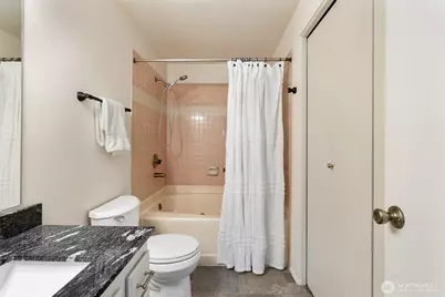 8720 Phinney Avenue N #21, Seattle, WA 98103 - Photo 22