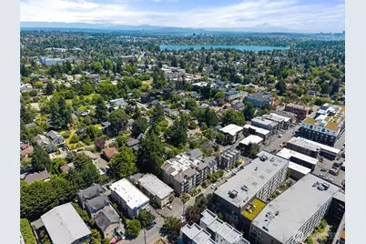 8720 Phinney Avenue N #21, Seattle, WA 98103 - Photo 32