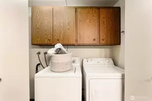 8720 Phinney Ave N, Seattle, WA 98103 - Photo 24