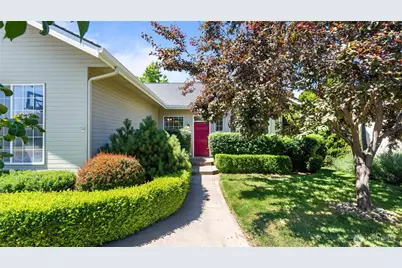 833 SE Marine Drive, College Place, WA 99324 - Photo 2
