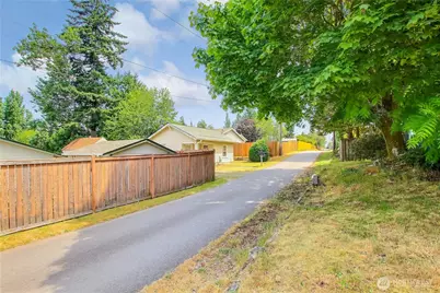4909 N 38th St, Tacoma, WA 98407 - Photo 8