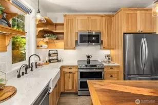 9417 NE 128th St, Kirkland, WA 98034 - Photo 14