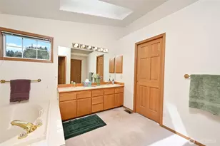 1529 Ilwaco Ave NE, Renton, WA 98059 - Photo 18