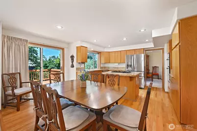 1529 Ilwaco Avenue NE, Renton, WA 98059 - Photo 10
