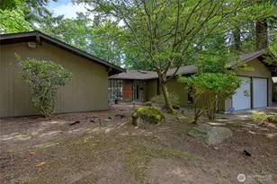 8808 SE 54th SE, Mercer Island, WA 98040 - Photo 2