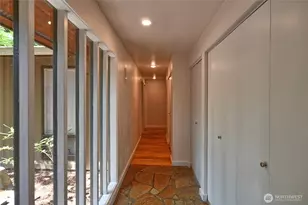 8808 SE 54th SE, Mercer Island, WA 98040 - Photo 14