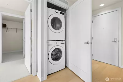 10000 Main Street #507, Bellevue, WA 98004 - Photo 26