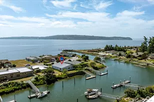2169 Mariner Beach Dr, Oak Harbor, WA 98277 - Photo 8