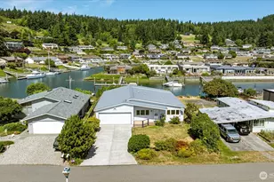2169 Mariner Beach Dr, Oak Harbor, WA 98277 - Photo 4