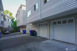 9426 Linden Ave N, Seattle, WA 98103 - Photo 28