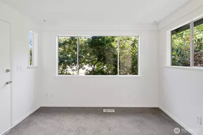 10045 10th Avenue SW, Seattle, WA 98146 - Photo 6