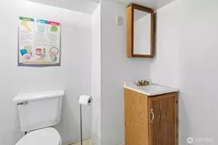 10045 10th Ave SW, Seattle, WA 98146 - Photo 32