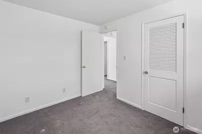 10045 10th Avenue SW, Seattle, WA 98146 - Photo 22
