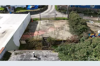 10311 Aurora Avenue N, Seattle, WA 98133 - Photo 4