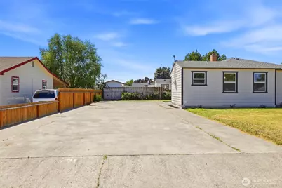 1002 W Pearl St, Pasco, WA 99301 - Photo 2