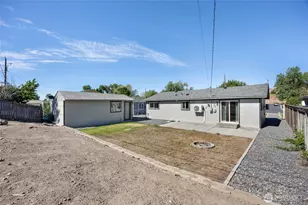1545 Mary St, Moses Lake, WA 98837 - Photo 6