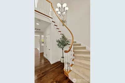 813 275th Place SE, Sammamish, WA 98075 - Photo 20