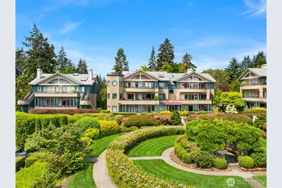 470 Wood Avenue SW #2A, Bainbridge Island, WA 98110 - Photo 2