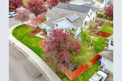 14810 68th Ave E, Puyallup, WA 98375 - Photo 2