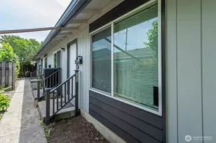 360 24th Ave, Longview, WA 98632 - Photo 4