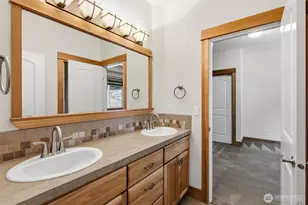 9419 185th Dr SE, Snohomish, WA 98290 - Photo 28