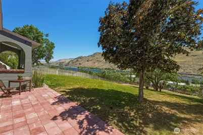 446 5th Street, Chelan Falls, WA 98817 - Photo 38