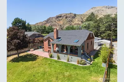 446 5th Street, Chelan Falls, WA 98817 - Photo 1