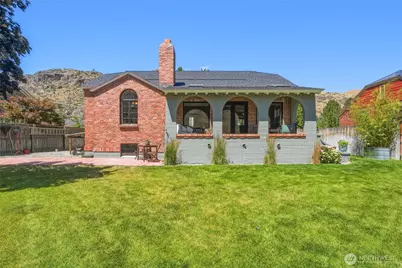 446 5th Street, Chelan Falls, WA 98817 - Photo 2
