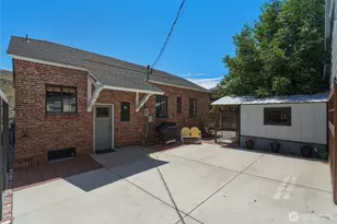 446 5th St, Chelan Falls, WA 98817 - Photo 34