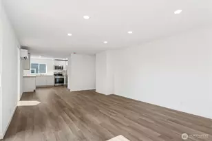 1720 N Wycoff Ave, Bremerton, WA 98312 - Photo 6