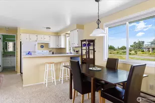 214 Lighthouse Way, Freeland, WA 98249 - Photo 10