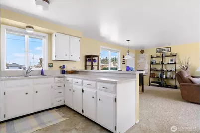 214 Lighthouse Way, Freeland, WA 98249 - Photo 14
