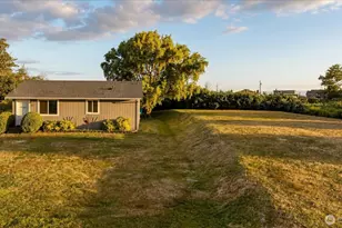214 Lighthouse Way, Freeland, WA 98249 - Photo 6