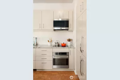 98 Union Street #810, Seattle, WA 98101 - Photo 16