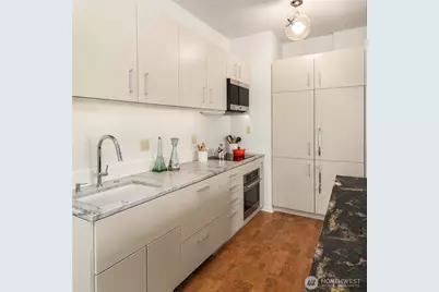 98 Union Street #810, Seattle, WA 98101 - Photo 18
