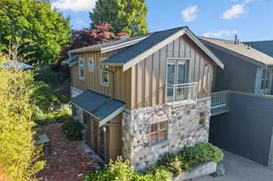 3310 59th Ave SW, Seattle, WA 98116 - Photo 2