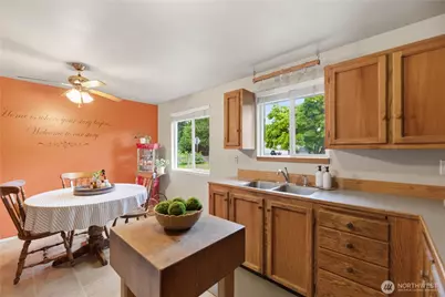 12264 156th Avenue SE, Renton, WA 98059 - Photo 10