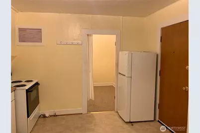 910 NW 52nd Street, Seattle, WA 98107 - Photo 16