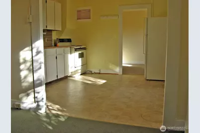 910 NW 52nd Street, Seattle, WA 98107 - Photo 14