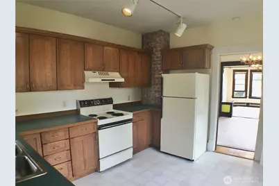 910 NW 52nd Street, Seattle, WA 98107 - Photo 8