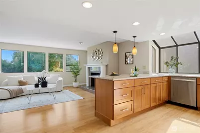 14225 SE 44th Street, Bellevue, WA 98006 - Photo 14