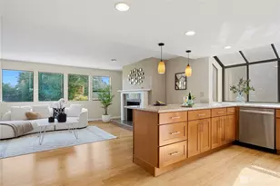 14225 SE 44 St, Bellevue, WA 98006 - Photo 14