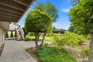 14225 SE 44 St, Bellevue, WA 98006 - Photo 34