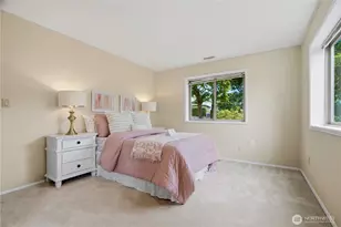 14225 SE 44 St, Bellevue, WA 98006 - Photo 24