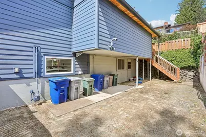 12456 SE 27th Street, Bellevue, WA 98005 - Photo 28